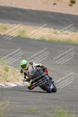 media/Jun-04-2022-WERA (Sat) [[b852bbbd55]]/Race 9 LW Twins Superbike V6 LW D Superstock/